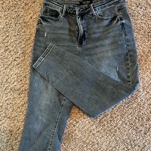 Judy Blue Jeans. Size 11. No distress.